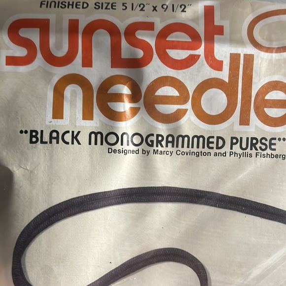 Vintage needlepoint kit “BLACK MONOGRAMMED PURSE” - Picture 2 of 8